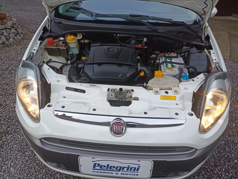 PUNTO 1.6 ESSENCE 16V FLEX 4P MANUAL - 2014 - BENTO GONçALVES