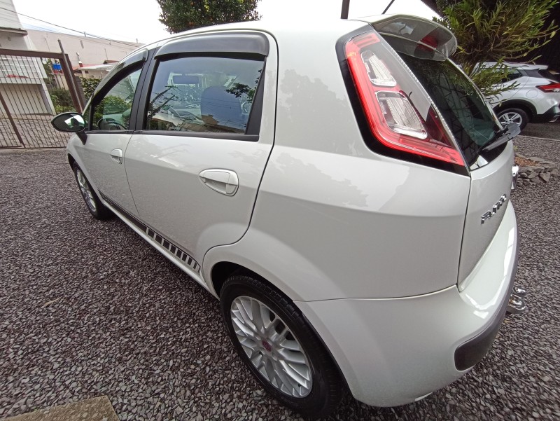 PUNTO 1.6 ESSENCE 16V FLEX 4P MANUAL - 2014 - BENTO GONçALVES
