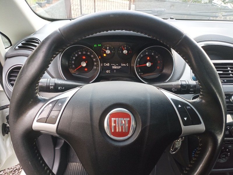 PUNTO 1.6 ESSENCE 16V FLEX 4P MANUAL - 2014 - BENTO GONçALVES