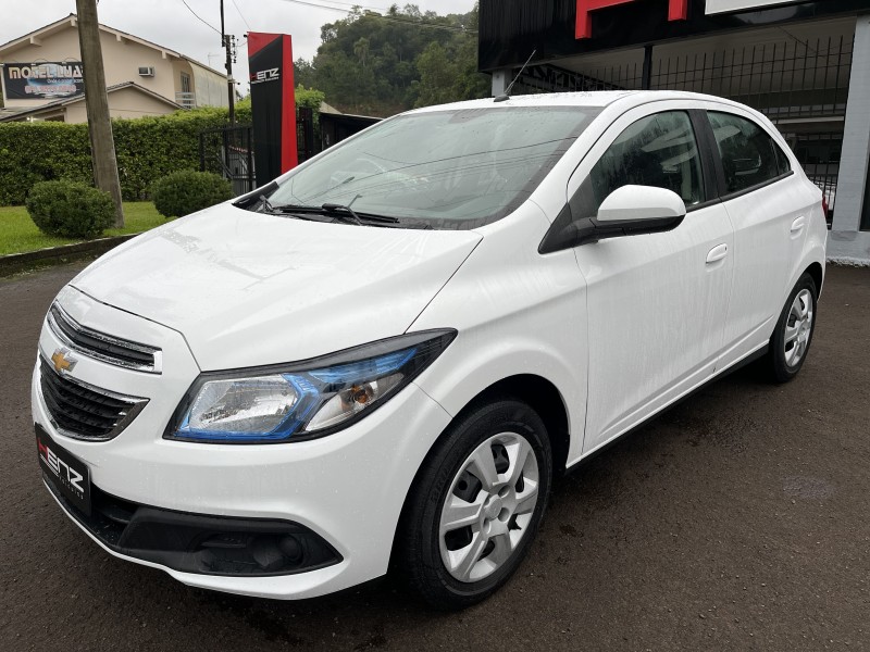 ONIX 1.0 LT 12V TURBO FLEX 4P AUTOMÁTICO - 2015 - BOM PRINCíPIO