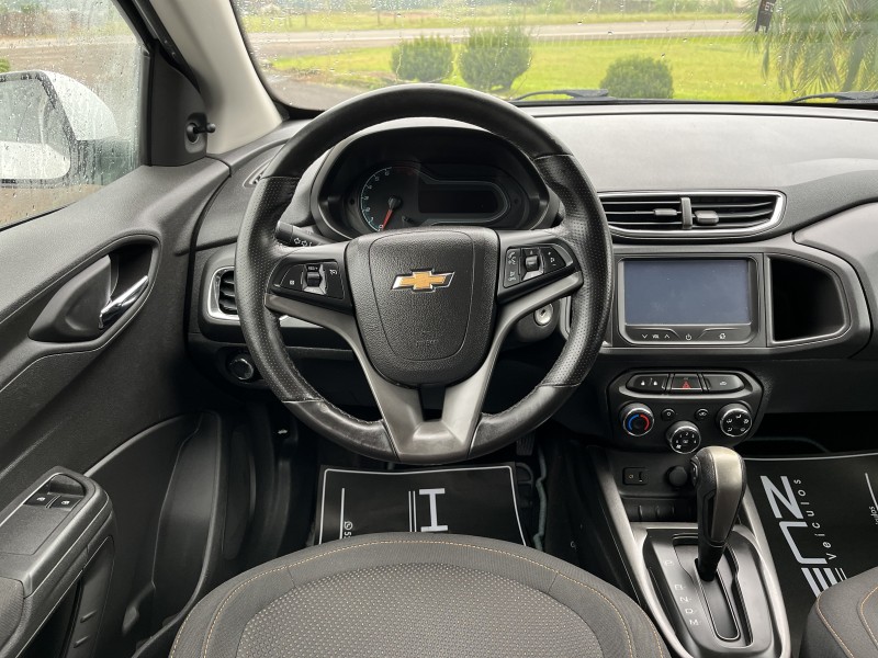 ONIX 1.0 LT 12V TURBO FLEX 4P AUTOMÁTICO - 2015 - BOM PRINCíPIO