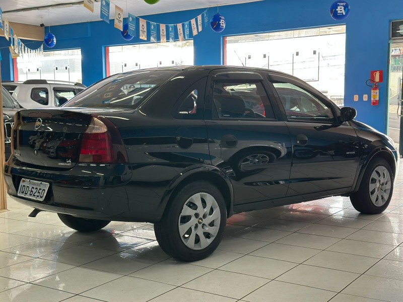 CORSA 1.4 MPFI MAXX SEDAN 8V FLEX 4P MANUAL - 2010 - CAXIAS DO SUL