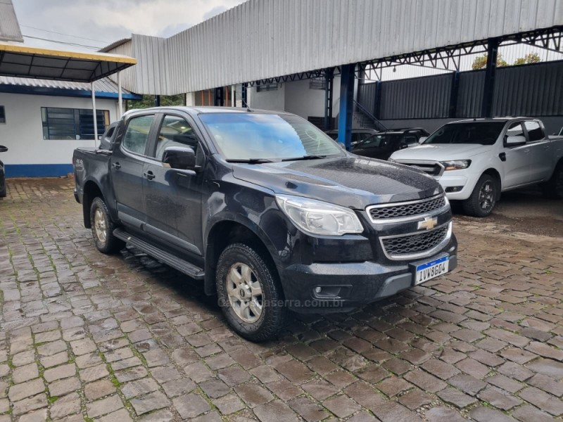 S10 2.8 LT 4X2 CD 16V TURBO DIESEL 4P MANUAL - 2014 - VACARIA