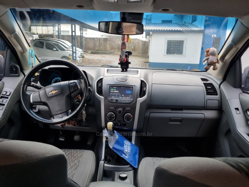 S10 2.8 LT 4X2 CD 16V TURBO DIESEL 4P MANUAL - 2014 - VACARIA
