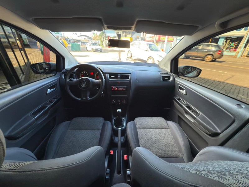 FOX 1.0 MI TREND 8V FLEX 4P MANUAL - 2013 - LAGOA VERMELHA
