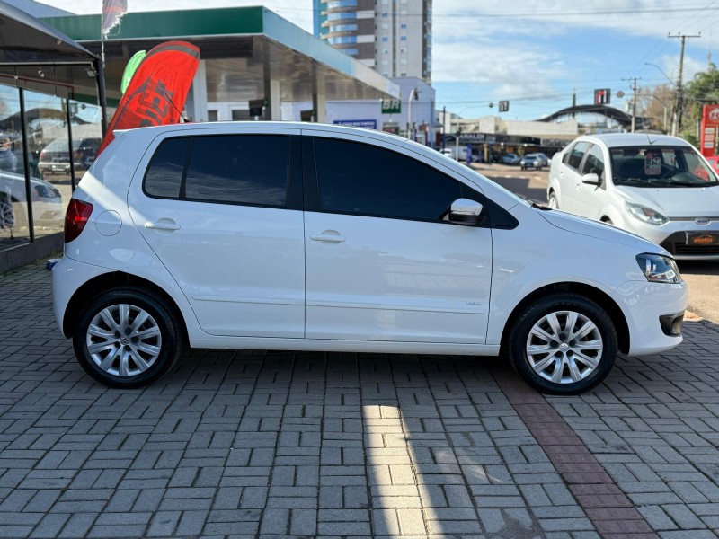 FOX 1.0 MI TREND 8V FLEX 4P MANUAL - 2013 - LAGOA VERMELHA