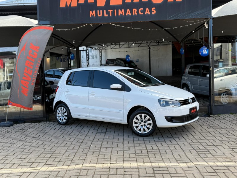 FOX 1.0 MI TREND 8V FLEX 4P MANUAL - 2013 - LAGOA VERMELHA