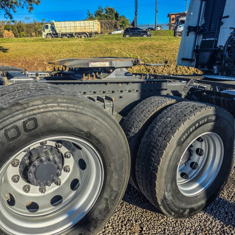 FH 460 GLOBETROTTER 6X2 - 2021 - GARIBALDI