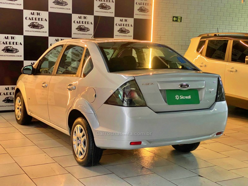 FIESTA 1.6 SE SEDAN 16V FLEX 4P MANUAL - 2014 - NOVO HAMBURGO