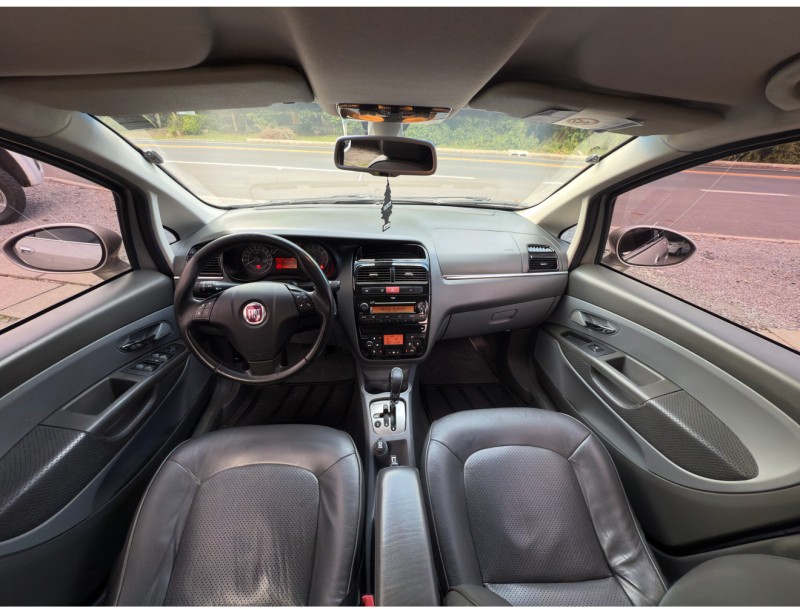 LINEA 1.8 ABSOLUTE 16V FLEX 4P AUTOMATIZADO - 2011 - NOVA PETRóPOLIS