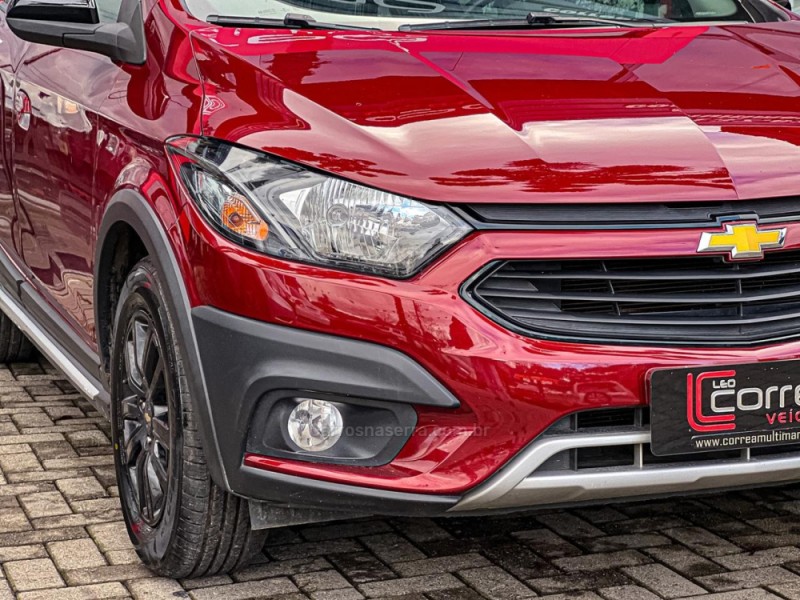 ONIX 1.4 MPFI ACTIV 8V FLEX 4P MANUAL - 2019 - CANELA