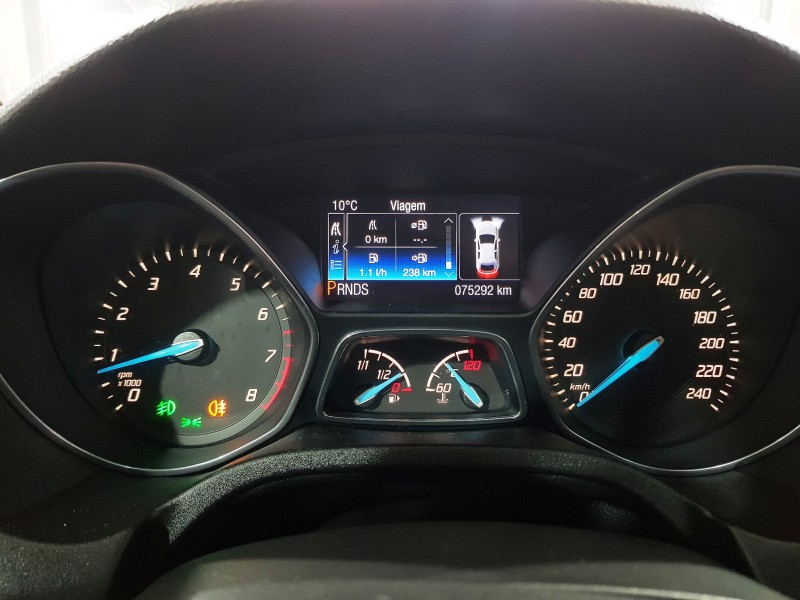 FOCUS 2.0 TITANIUM PLUS SEDAN 16V FLEX 4P AUTOMÁTICO - 2015 - CAXIAS DO SUL