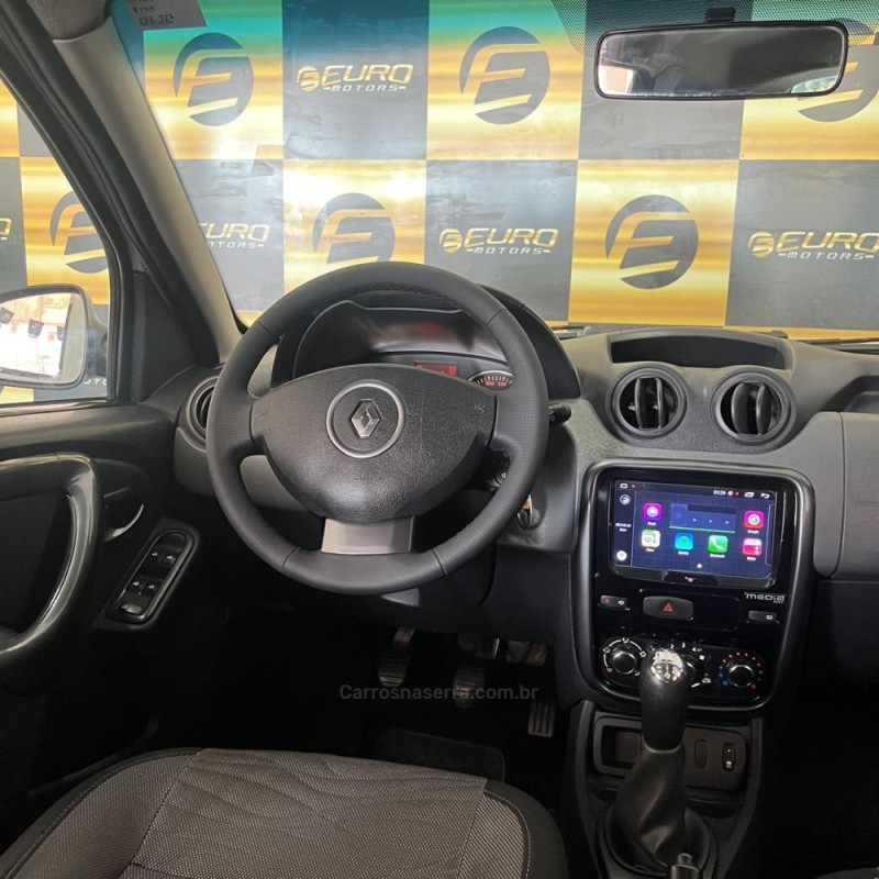 DUSTER OROCH 1.6 16V FLEX EXPRESS 4P MANUAL - 2014 - PORTãO
