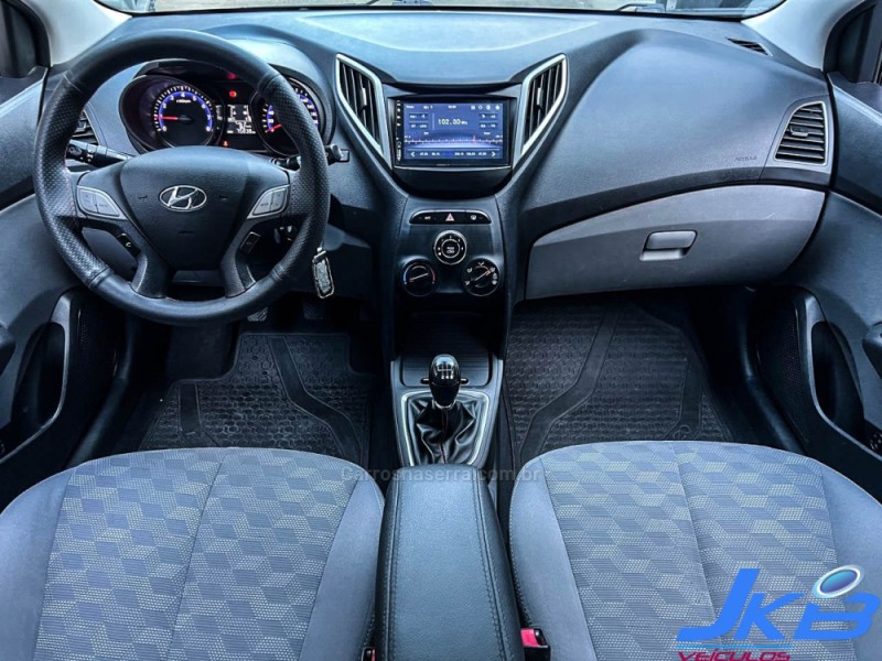 HB20S 1.6 COMFORT PLUS 16V FLEX 4P MANUAL - 2017 - NOVO HAMBURGO