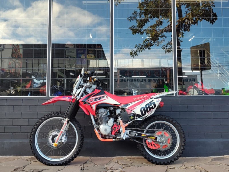 crf 230f 2017 flores da cunha