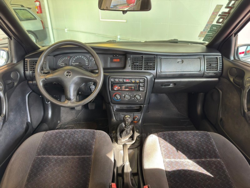VECTRA 2.2 MPFI GLS 8V GASOLINA 4P MANUAL - 1999 - ESTâNCIA VELHA