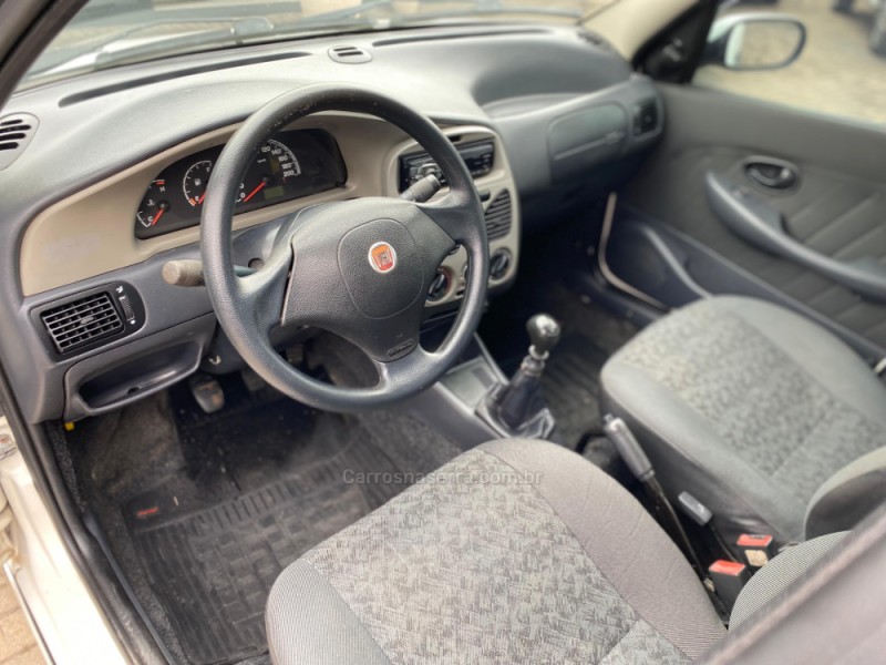 PALIO 1.0 MPI FIRE CELEBRATION 8V FLEX 4P MANUAL - 2009 - PAROBé