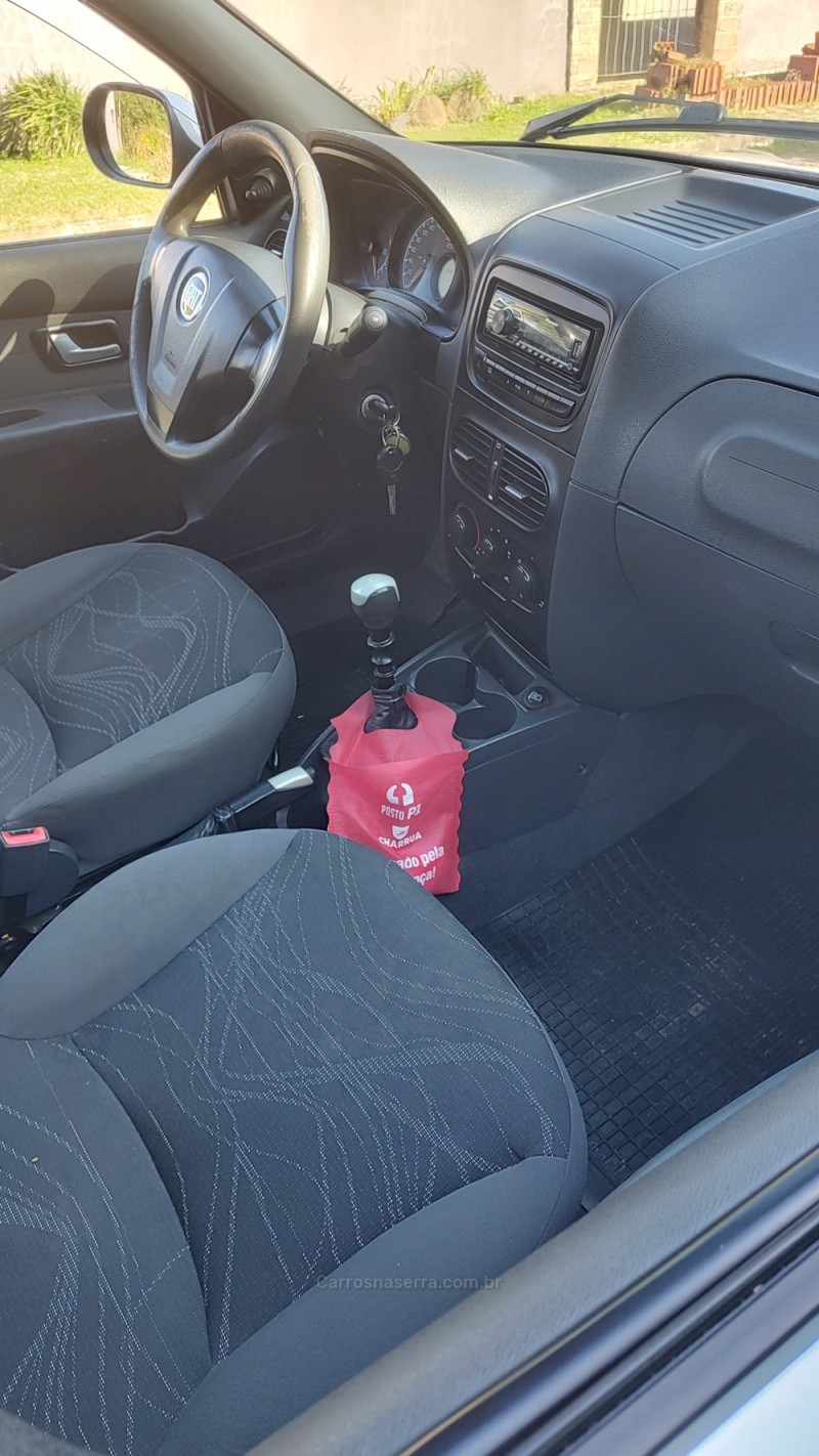 SIENA 1.0 MPI EL CELEBRATION 8V FLEX 4P MANUAL