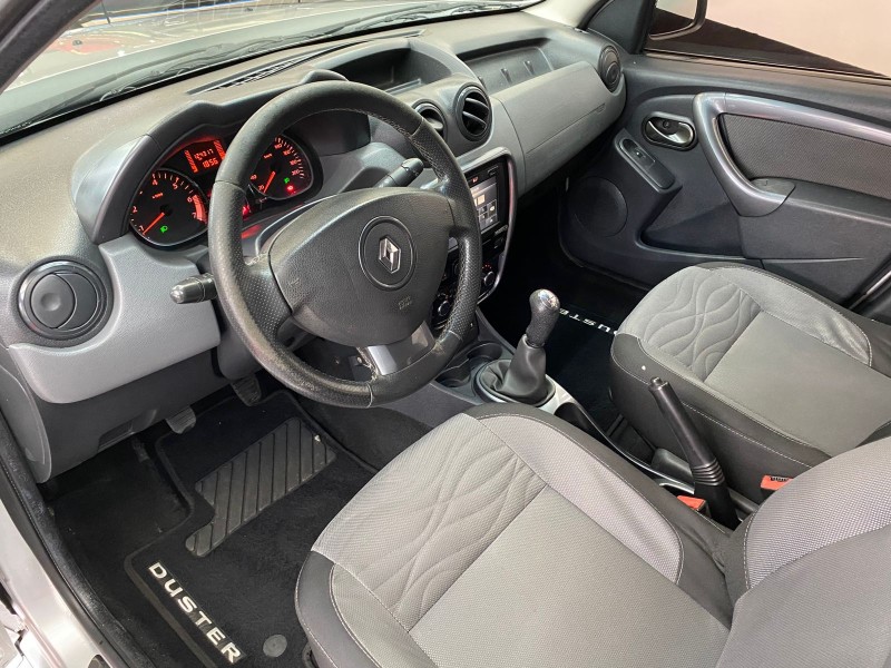 DUSTER 1.6 DYNAMIQUE 4X2 16V FLEX 4P MANUAL - 2013 - CAXIAS DO SUL