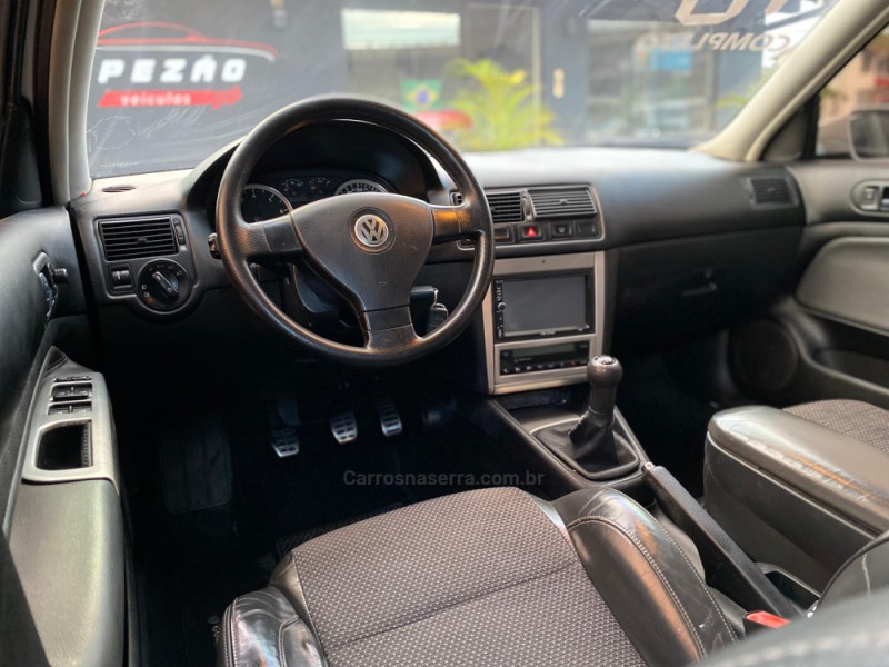GOLF 1.6 MI SPORTLINE 8V FLEX 4P MANUAL - 2010 - PAROBé