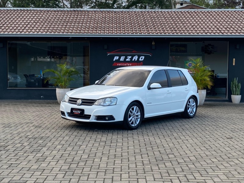 GOLF 1.6 MI SPORTLINE 8V FLEX 4P MANUAL - 2010 - PAROBé