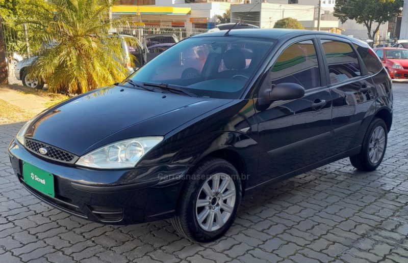 FOCUS 1.6 8V FLEX 4P MANUAL