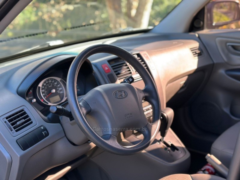 TUCSON 2.0 MPFI GLS 16V 143CV 2WD FLEX 4P AUTOMÁTICO - 2013 - DOIS IRMãOS