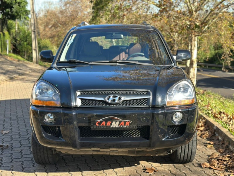 TUCSON 2.0 MPFI GLS 16V 143CV 2WD FLEX 4P AUTOMÁTICO - 2013 - DOIS IRMãOS