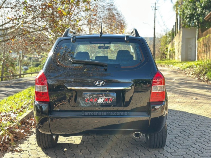 TUCSON 2.0 MPFI GLS 16V 143CV 2WD FLEX 4P AUTOMÁTICO - 2013 - DOIS IRMãOS