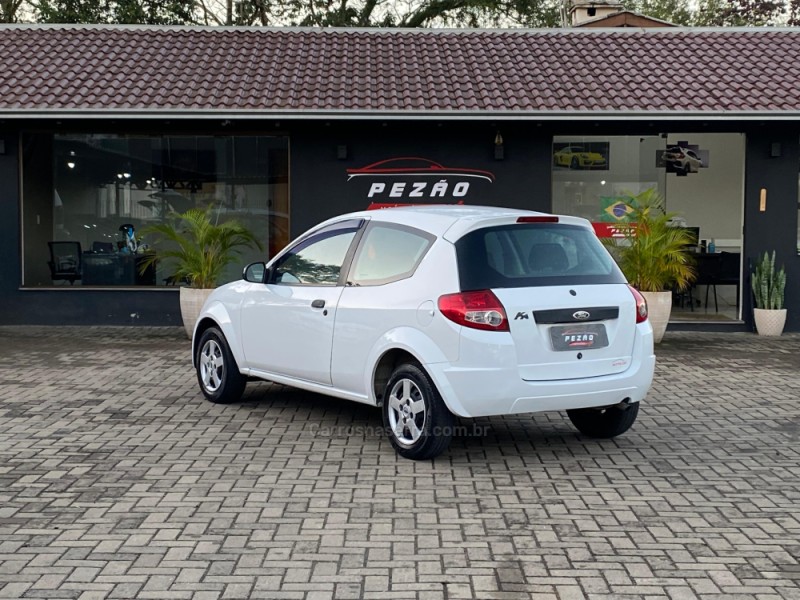 KA 1.0 MPI 8V FLEX 2P MANUAL - 2011 - PAROBé