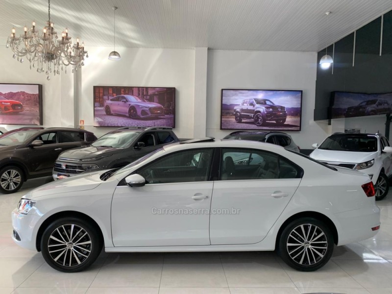JETTA 2.0 TSI HIGHLINE 211CV GASOLINA 4P DSG - 2014 - NOVO HAMBURGO