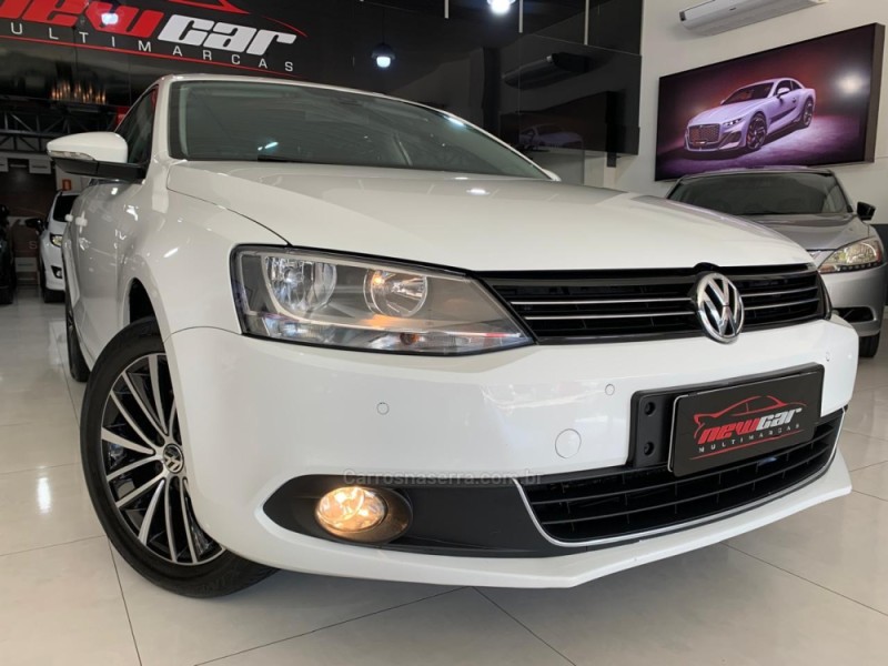 JETTA 2.0 TSI HIGHLINE 211CV GASOLINA 4P DSG - 2014 - NOVO HAMBURGO
