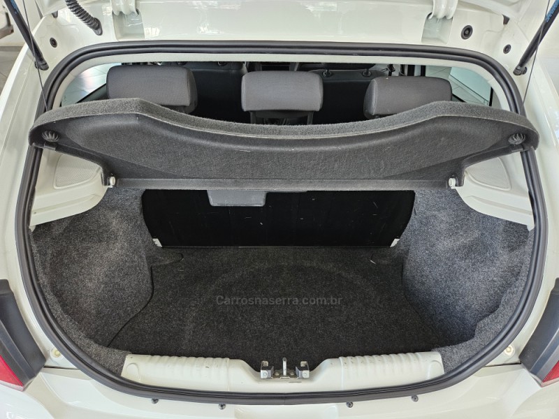 GOL 1.0 12V MPI TOTALFLEX 4P MANUAL - 2023 - TAPEJARA