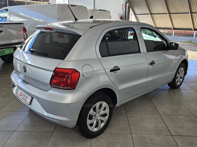 GOL 1.0 12V MPI TOTALFLEX 4P MANUAL - 2023 - TAPEJARA