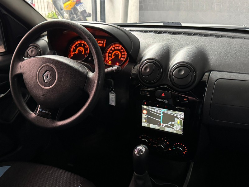 SANDERO 1.0 TECH RUN 16V FLEX 4P MANUAL - 2014 - CAXIAS DO SUL