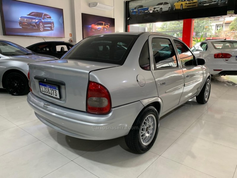 CORSA 1.0 MPFI WIND SEDAN 8V GASOLINA 4P MANUAL - 2001 - NOVO HAMBURGO