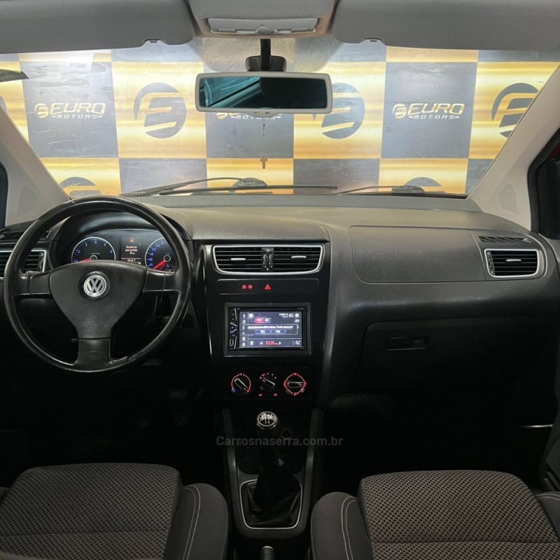 SPACEFOX 1.6 MI 8V FLEX 4P MANUAL - 2011 - PORTãO