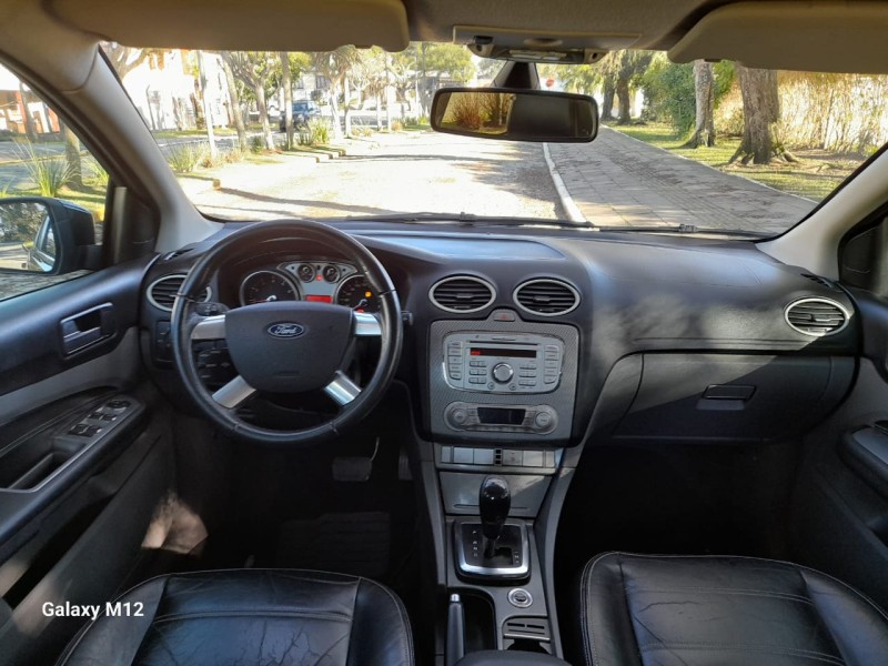 FOCUS 2.0 TITANIUM SEDAN 16V FLEX 4P AUTOMÁTICO - 2012 - FARROUPILHA