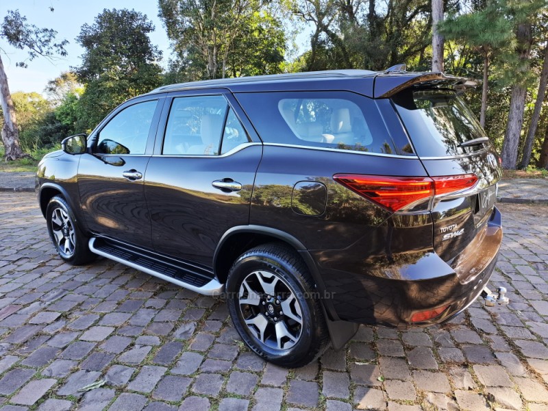 HILUX SW4 2.8 SRX 4X4 DIAMOND 16V TURBO DIESEL 4P 7 LUGARES AUTOMÁTICO - 2019 - BENTO GONçALVES