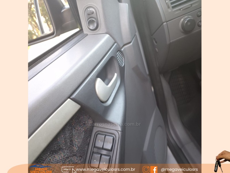 MERIVA 1.8 MPFI MAXX 8V FLEX 4P MANUAL - 2005 - BENTO GONçALVES