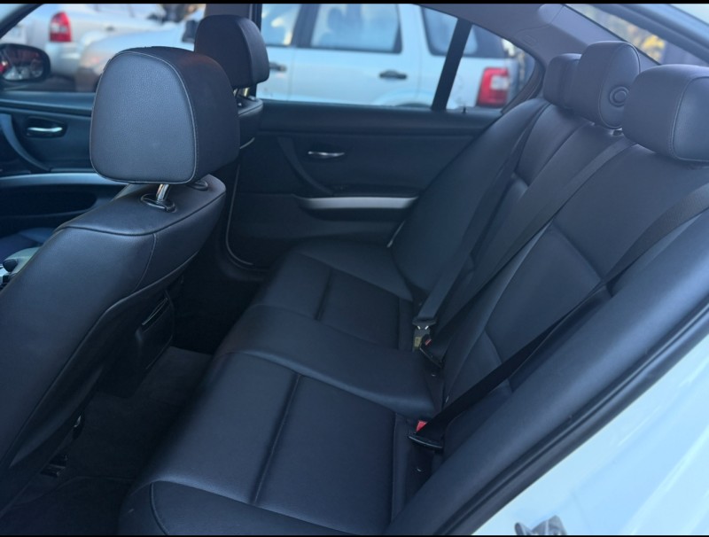 318I 2.0 SEDAN 16V GASOLINA 4P AUTOMÁTICO - 2012 - NOVA PETRóPOLIS