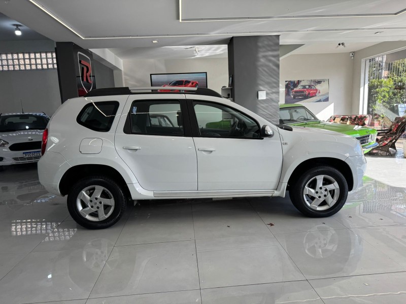 DUSTER 2.0 DYNAMIQUE 4X2 16V FLEX 4P AUTOMÁTICO - 2015 - BENTO GONçALVES