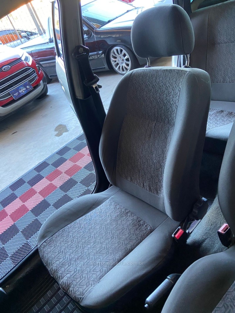 CORSA 1.0 MPFI CLASSIC SEDAN 8V ÁLCOOL 4P MANUAL - 2004 - CAXIAS DO SUL