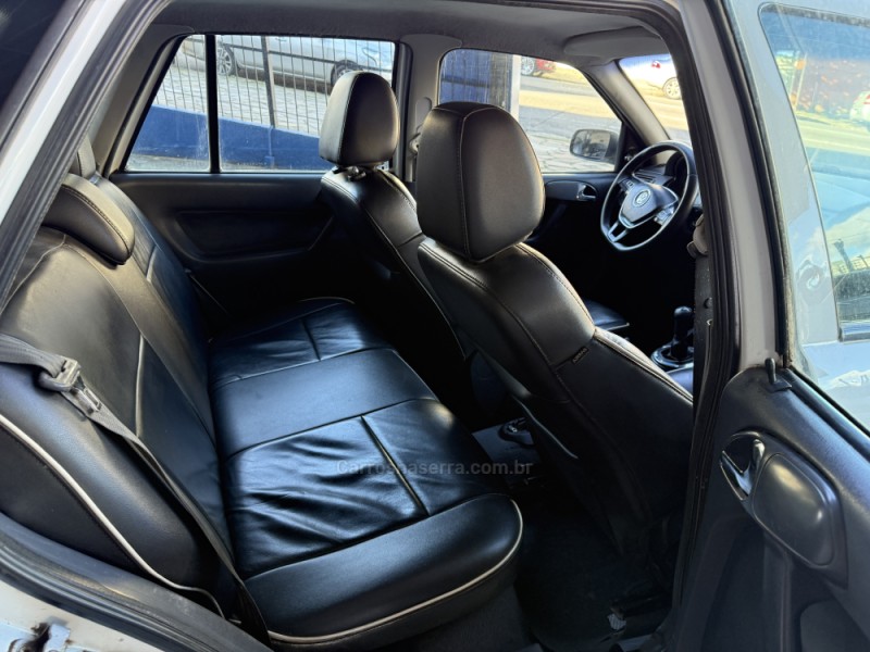 GOL 1.6 MI POWER 8V GASOLINA 4P MANUAL G.III - 2003 - CAXIAS DO SUL