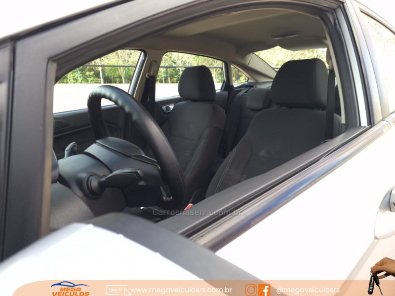 FIESTA 1.6 SE SEDAN 16V FLEX 4P MANUAL - 2015 - BENTO GONçALVES