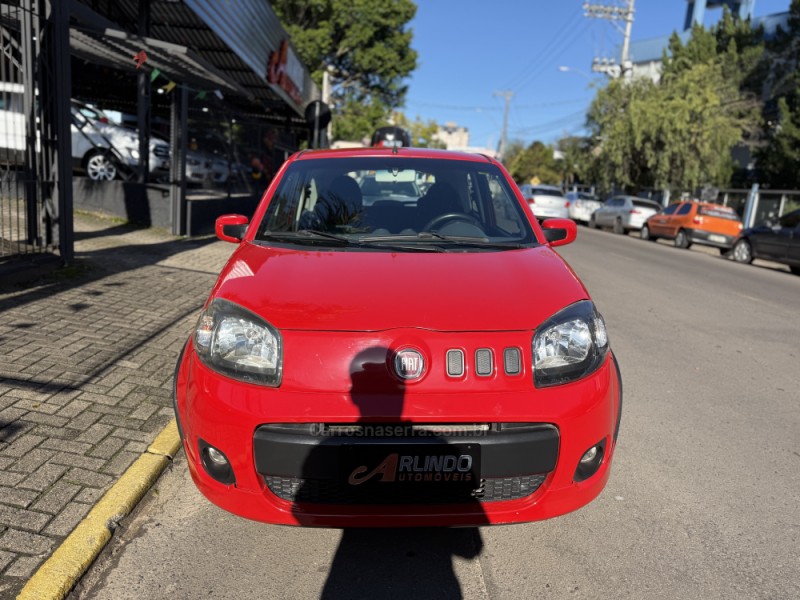 UNO 1.4 EVO SPORTING 8V FLEX 4P MANUAL - 2012 - PAROBé