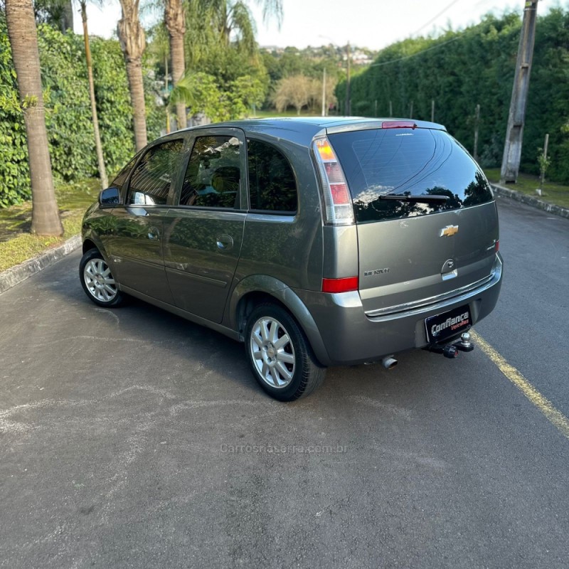 MERIVA 1.4 MPFI COLLECTION 8V ECONO.FLEX 4P MANUAL - 2011 - CAMPO BOM