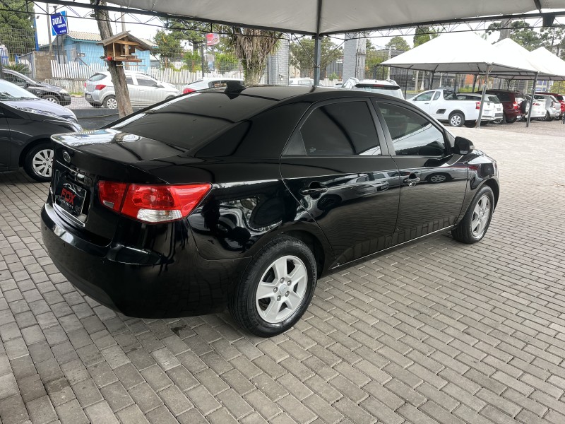 CERATO 1.6 SEDAN 16V GASOLINA 4P MANUAL - 2010 - CAXIAS DO SUL