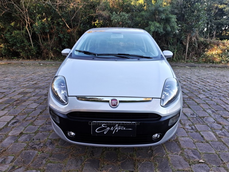 PUNTO 1.4 ATTRACTIVE 8V FLEX 4P MANUAL - 2014 - BENTO GONçALVES