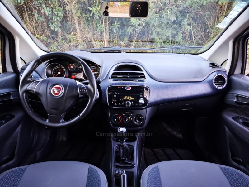 PUNTO 1.4 ATTRACTIVE 8V FLEX 4P MANUAL - 2014 - BENTO GONçALVES